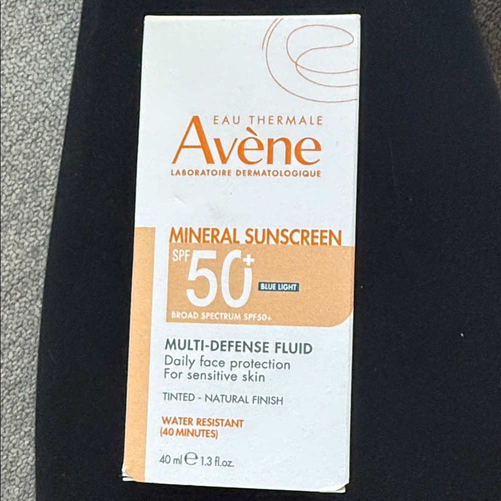 Mineral Sunscreen SPF 50+ - Orange and White